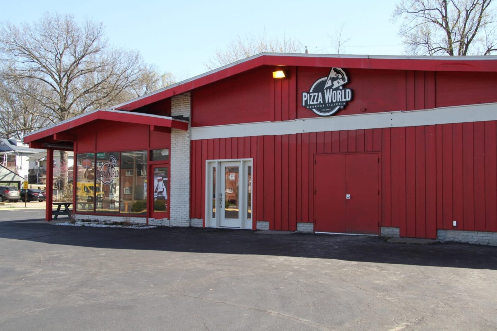 Pizza World in Shrewsbury, Missouri
