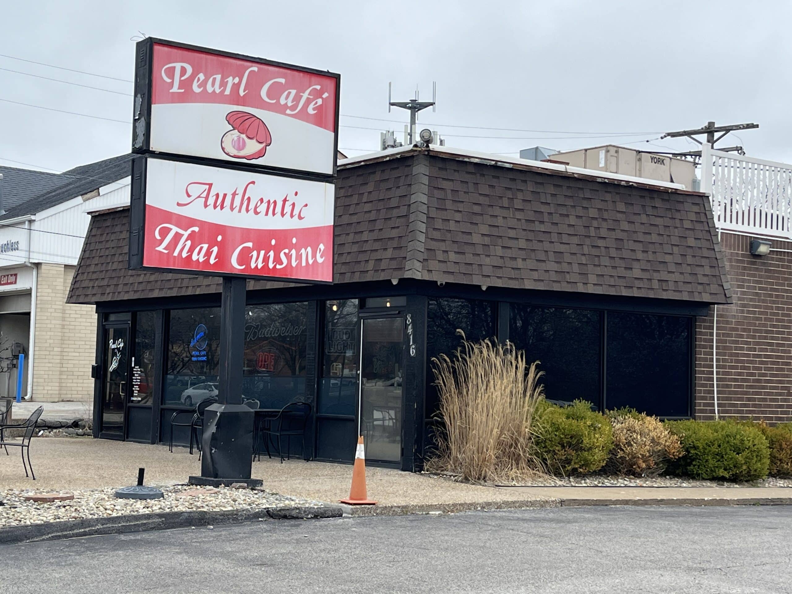 Pearl Café - Florissant, MO