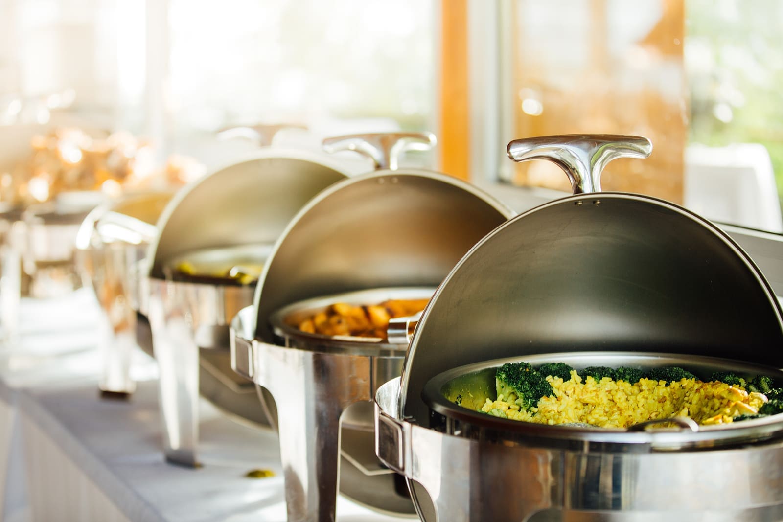 Why Every Restaurant Should Offer Catering