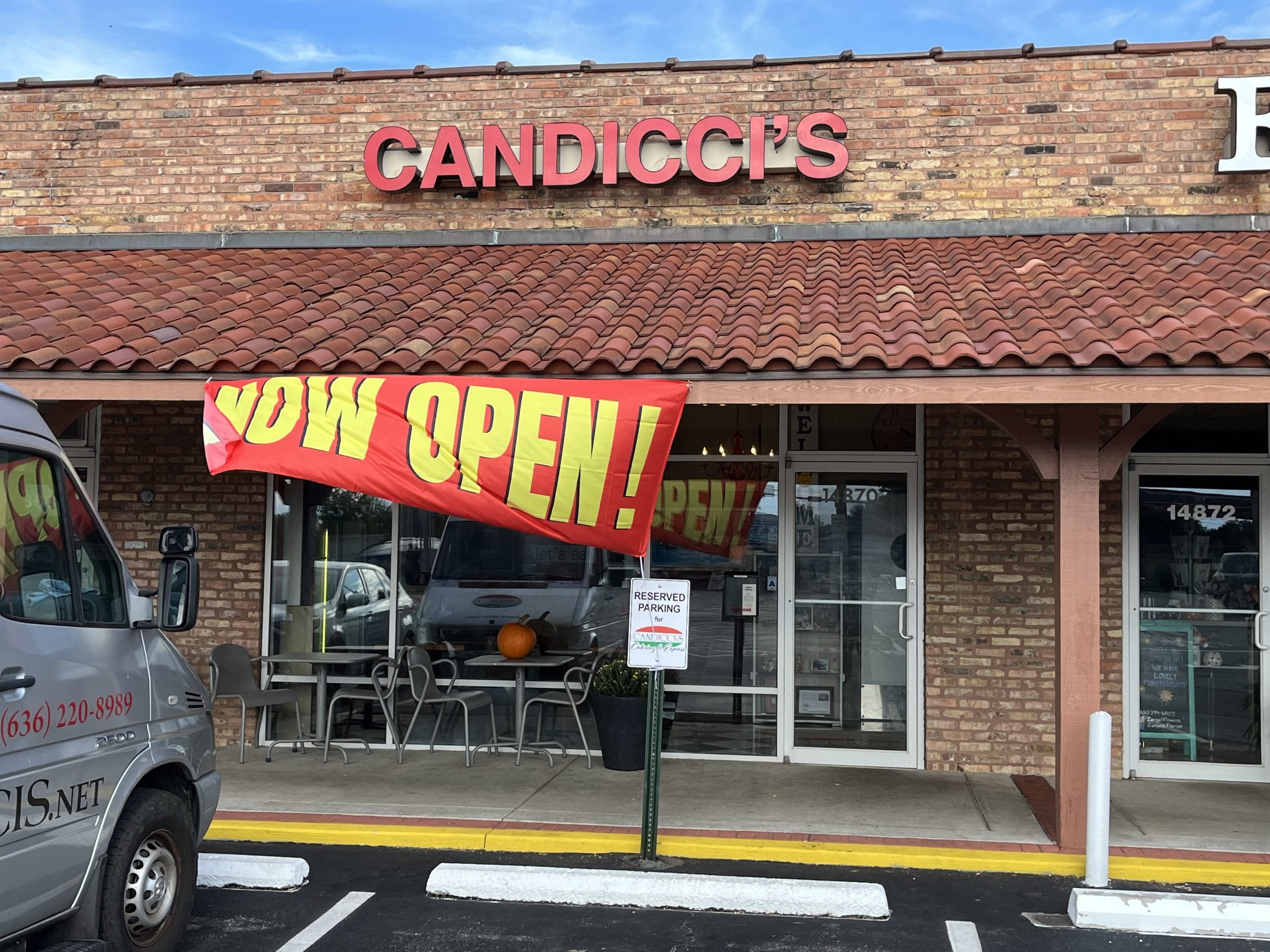 Candicci's Offers Family Value Specials