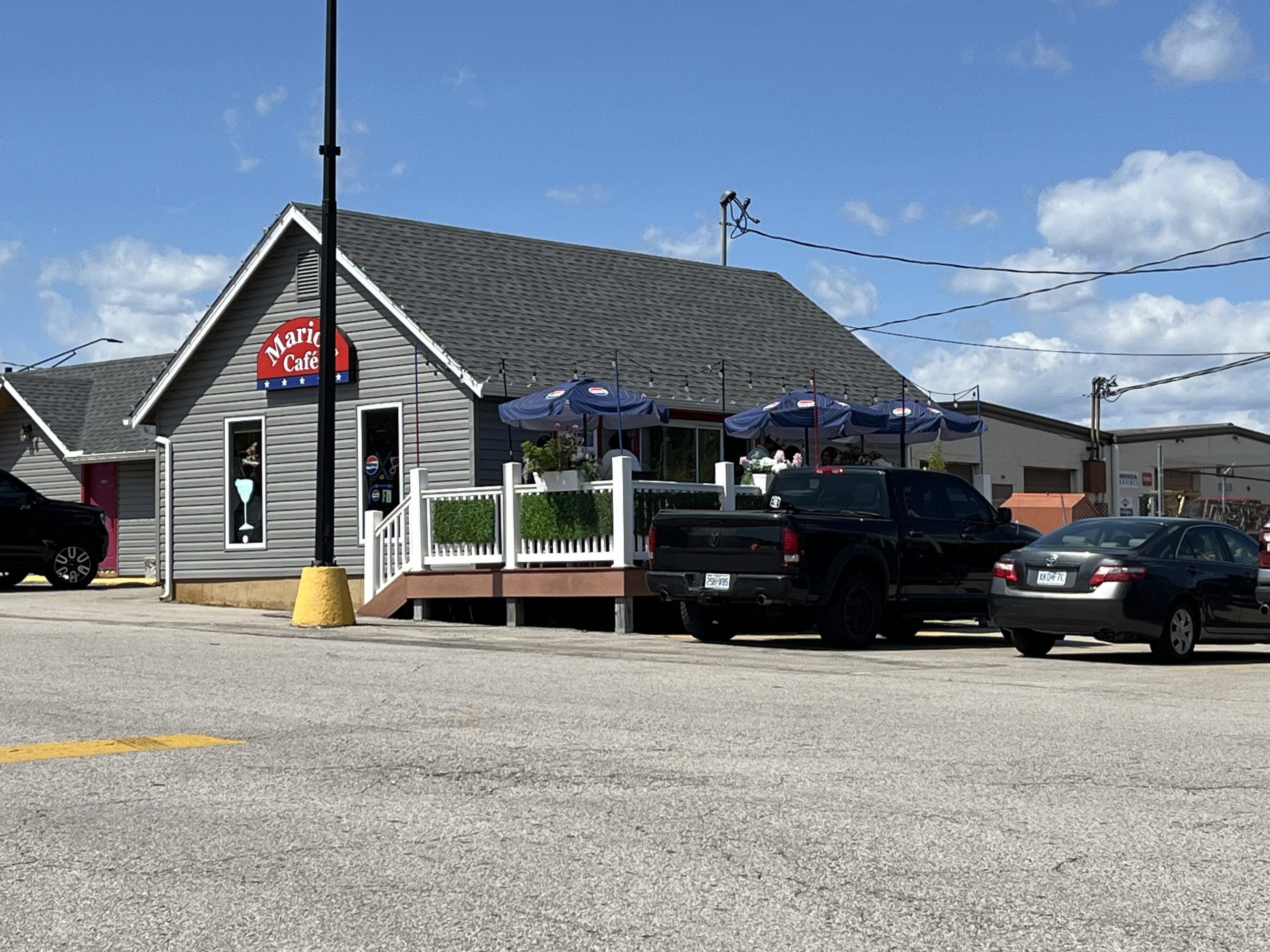 Mario's Cafe - O'Fallon, MO - Adds Online Ordering w Delivery
